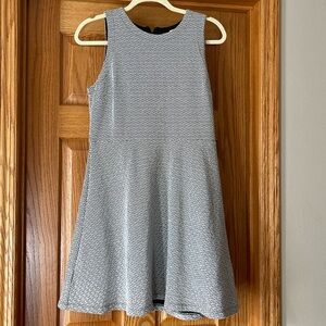 Ann Taylor LOFT Black and White Geometric Knit Sleeveless Fit & Flare Dress 8P